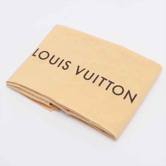 Louis Vuitton Alma PM - Picture 10 of 11